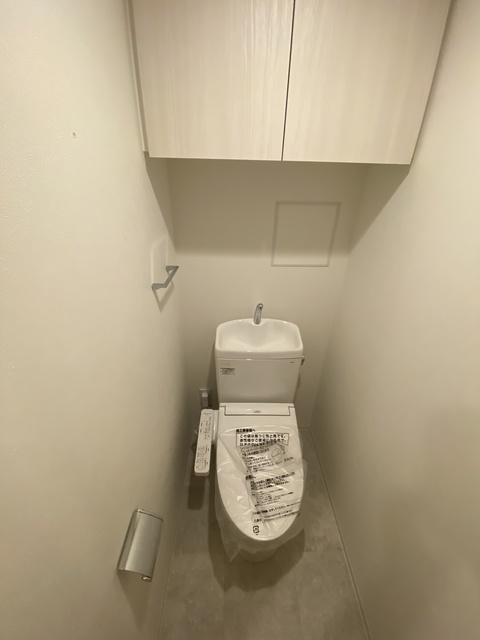 トイレ　ウォシュレット完備のトイレです。