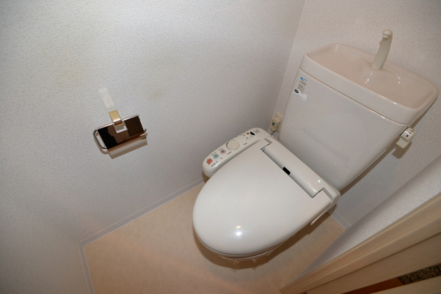 トイレ　ゆったりとした空間のトイレです