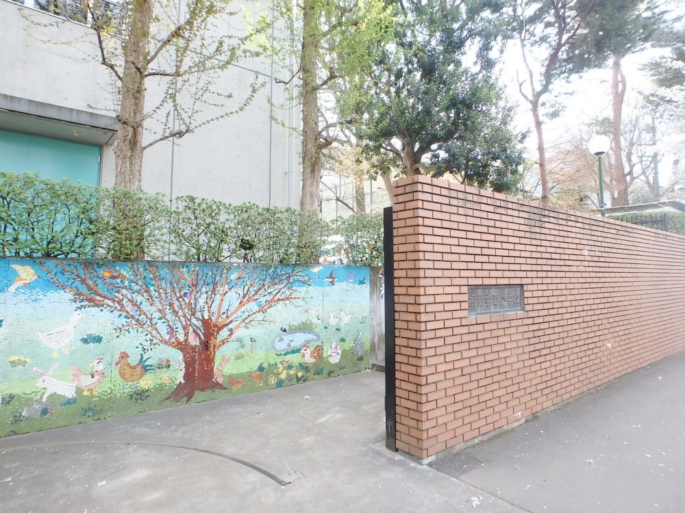 小学校　桐朋学園小学校（小学校）まで303m
