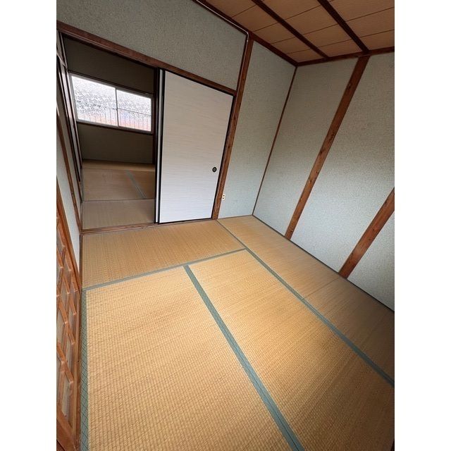 その他部屋・スペース　広くて明るい寝室