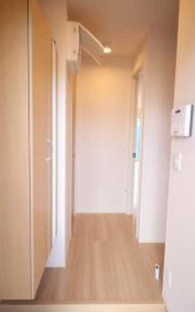 玄関　別部屋同仕様タイプ