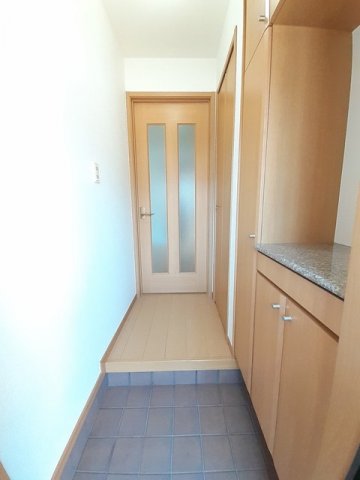 玄関　落ち着いた玄関です