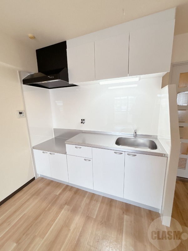 キッチン　同タイプ別部屋の写真