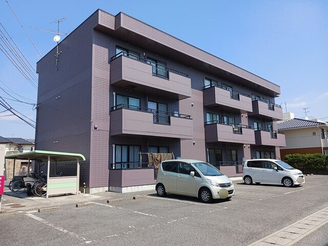 建物外観　外観は落ち着いています