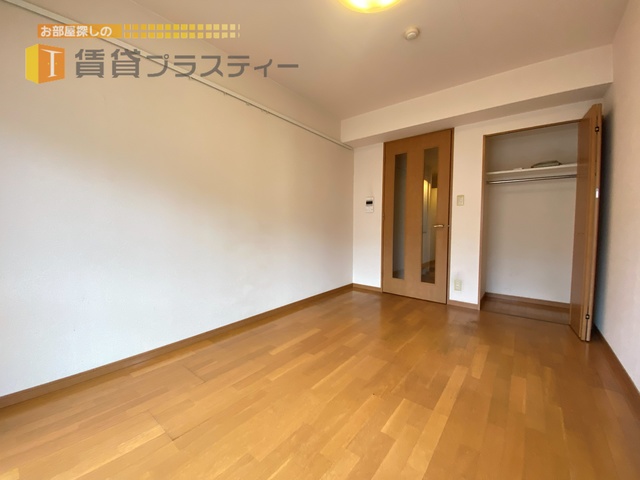 居室・リビング　シンプルで使いやすい居室です。