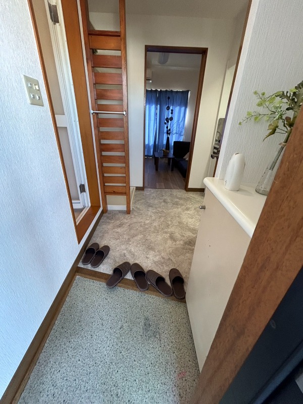 玄関　別部屋参考用写真