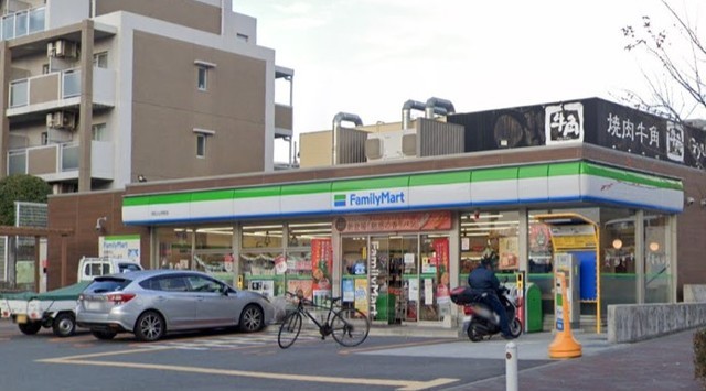 コンビニ　ファミリーマート　吹田上山手町（コンビニ）まで610m
