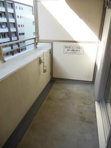 バルコニー　写真は同タイプ住居です。