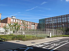 大学・短大　学校法人日本赤十字学園（大学・短大）まで325m