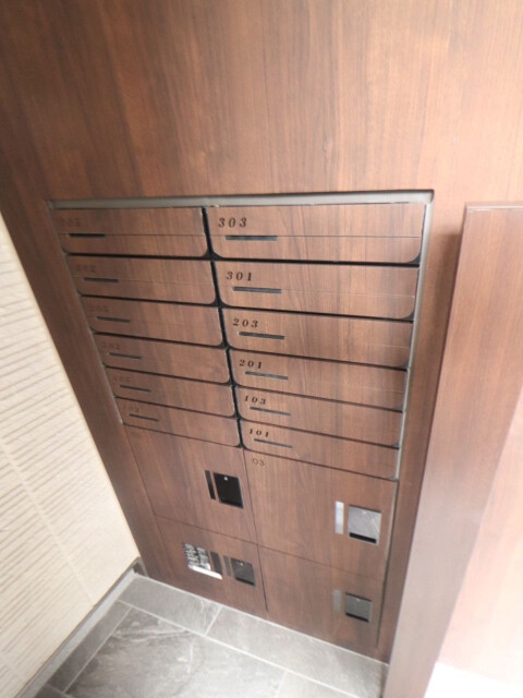 ロビー　宅配BOX・メールBOX