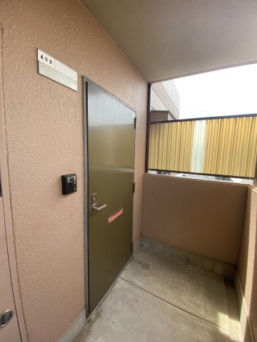 その他　外扉
