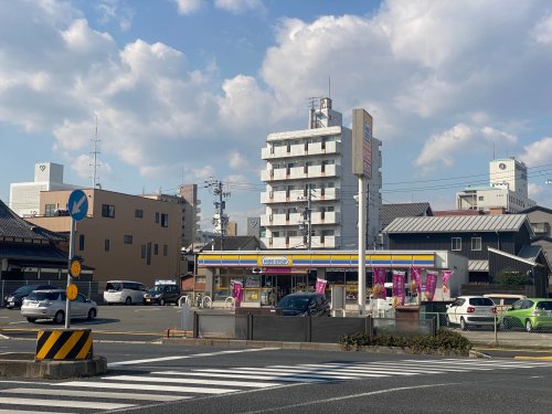 コンビニ　ミニストップ　四日市浜田（コンビニ）まで1121m