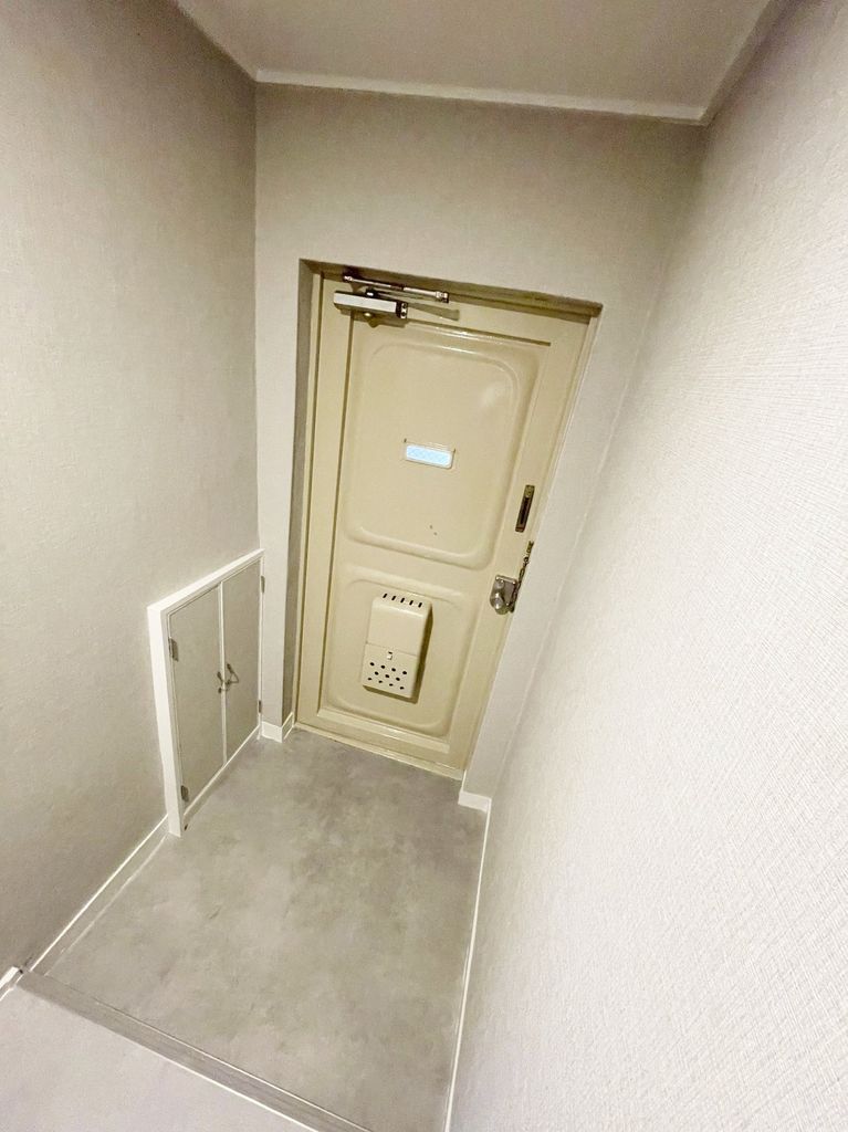 玄関　設備