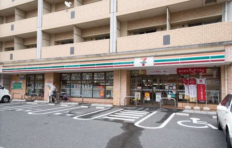 コンビニ　セブン－イレブン広島宇品通り店（コンビニ）まで302m