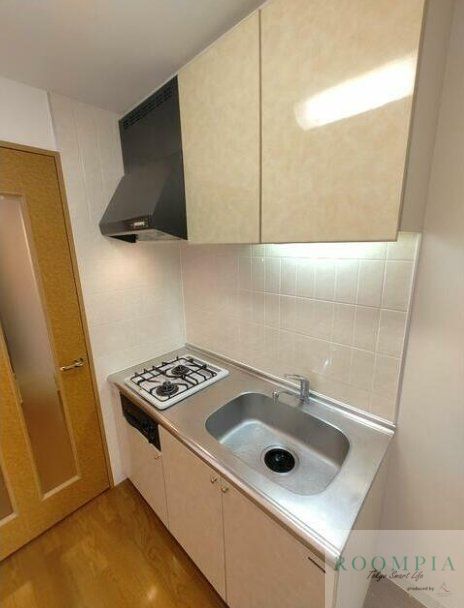 キッチン　同タイプの別のお部屋です。
