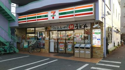 コンビニ　セブンイレブン 山口駅前通り店（コンビニ）まで428m