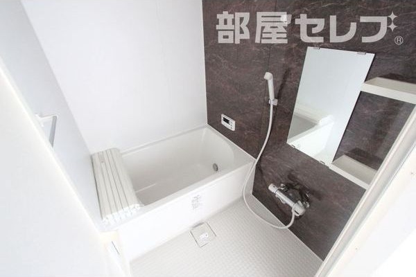 バス・シャワールーム　★☆他社掲載も内見や契約可能！相見積もり大歓迎☆★