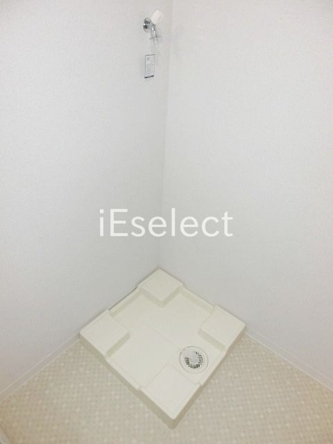 その他　室内洗濯機置場です