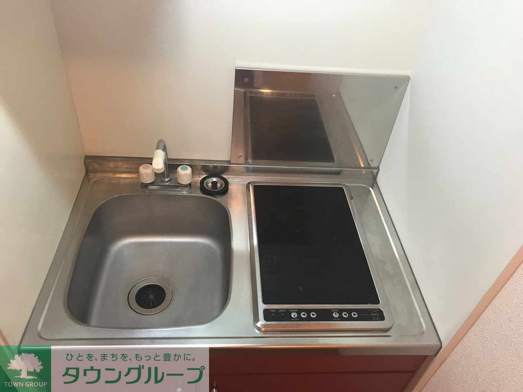 キッチン　二口電気コンロはお手入れも楽ちんです