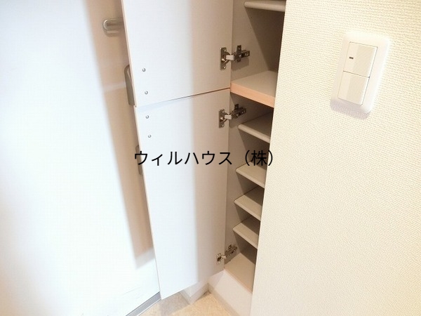 玄関　シューズボックス！