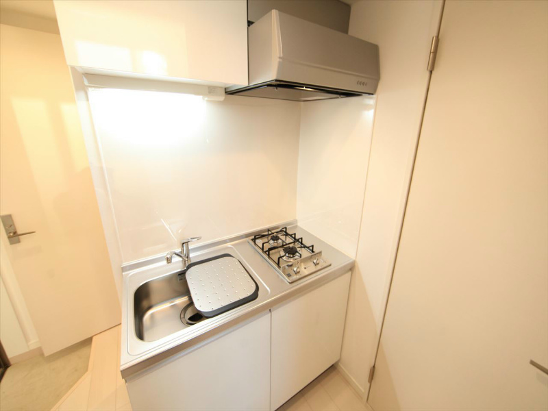 キッチン　システムキッチン（ガス2口）冷蔵庫・レンジ等ご用意できます