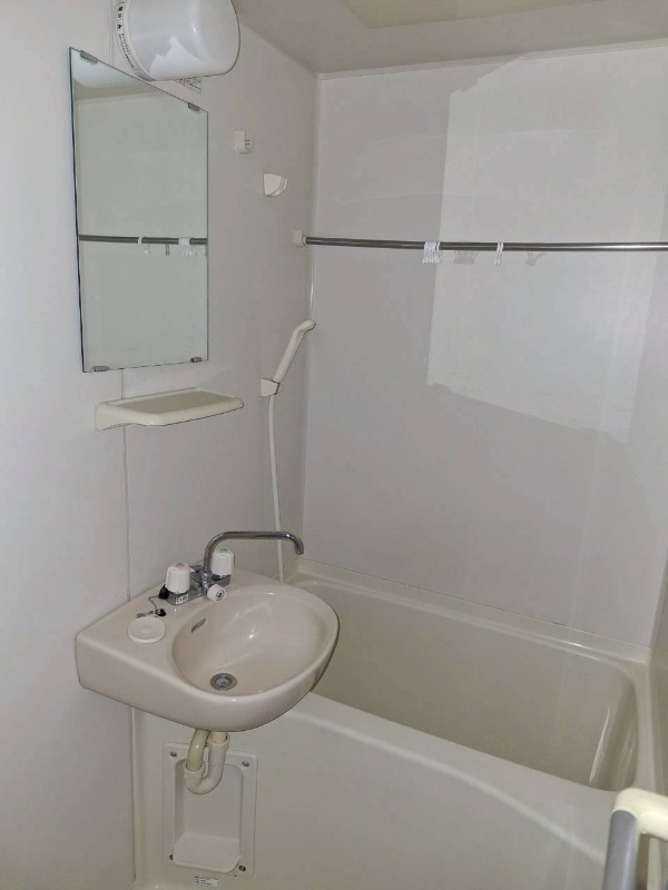 バス・シャワールーム　※他部屋参考写真