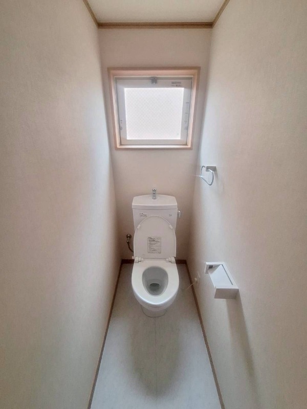 トイレ　※他部屋参考写真