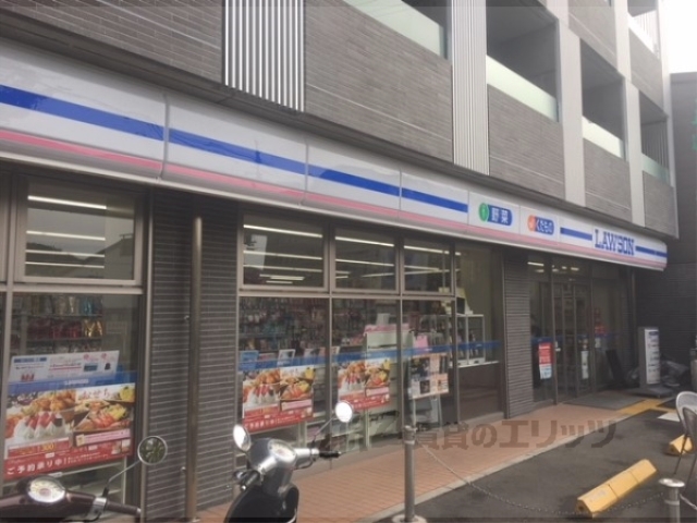 コンビニ　ローソン京都金閣寺前店（コンビニ）まで400m