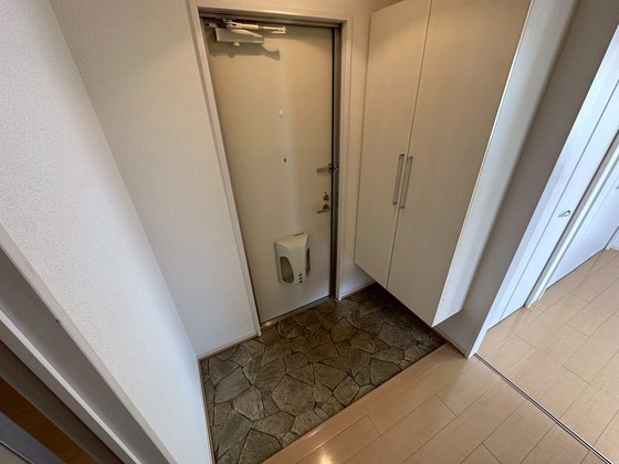 玄関　※別部屋の写真です