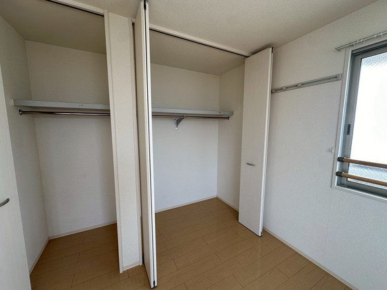 収納　※別部屋の写真です
