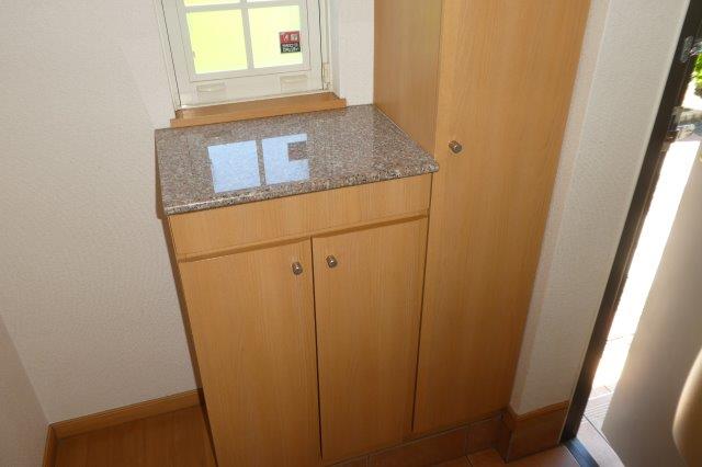 収納　シューズボックス