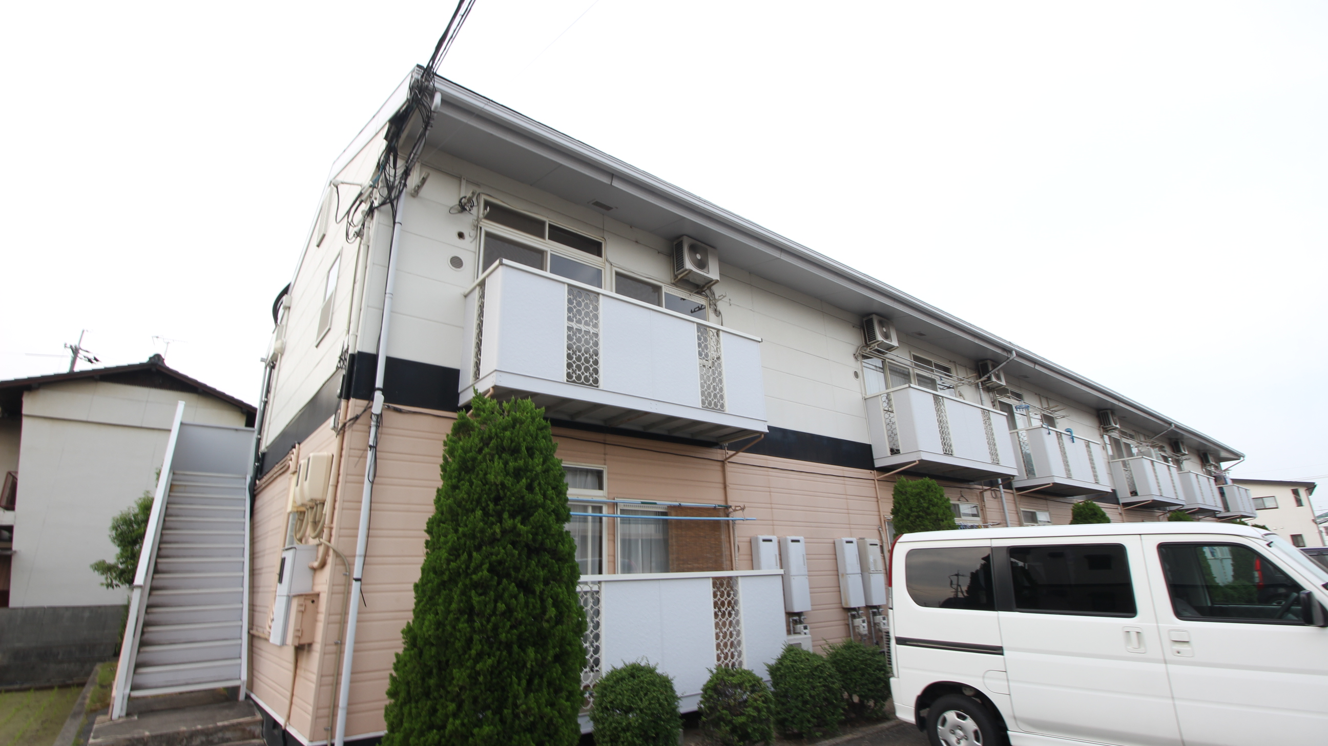 建物外観　2階建てアパートです！