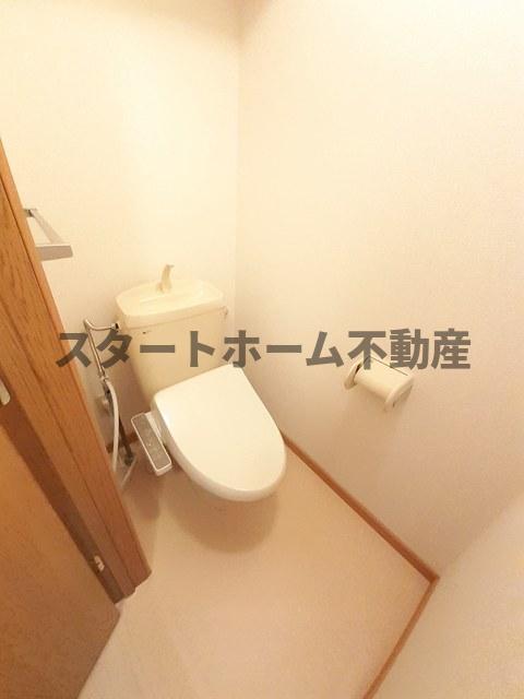 トイレ　トイレもきれいです