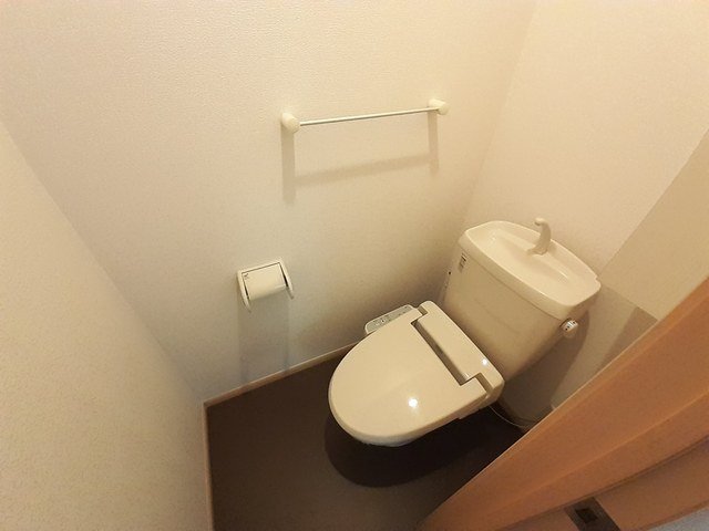 トイレ　コンパクトで使いやすいトイレです