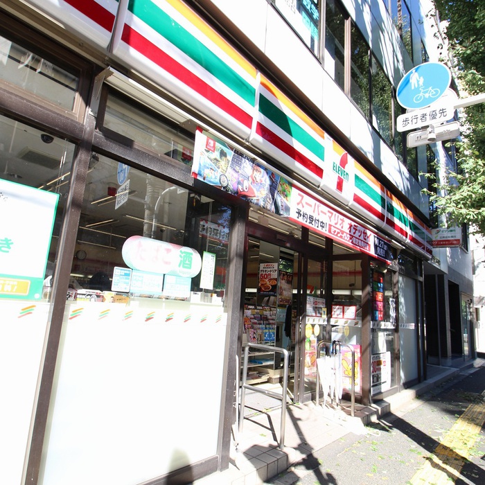 コンビニ　セブンイレブン 文京目白台2丁目店（コンビニ）まで142m