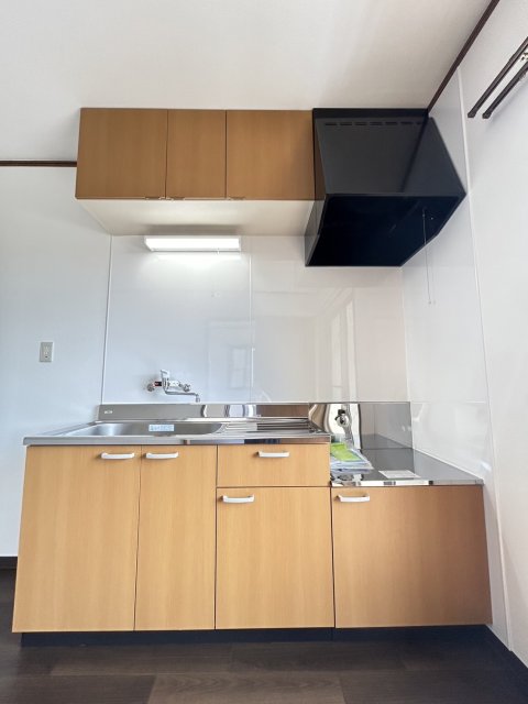 キッチン　※写真は他号室です