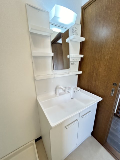 洗面設備　※写真は他号室です