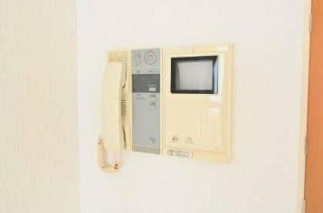 セキュリティ　モニター付きインターホン。