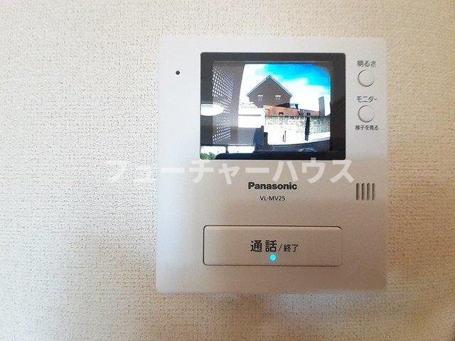 バルコニー　暖かな日差しのふりそそぐバルコニー