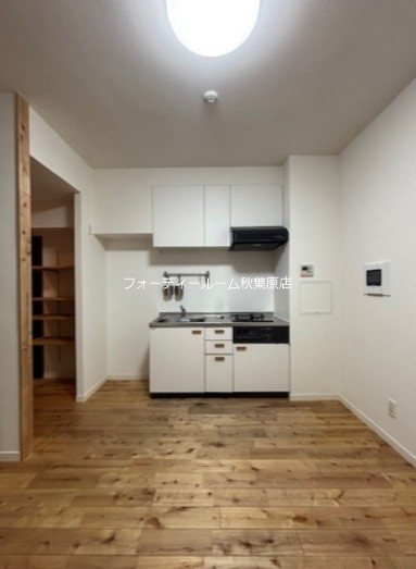 居室・リビング　★《見学予約受付中》当店では契約金がクレジット決済可能です★