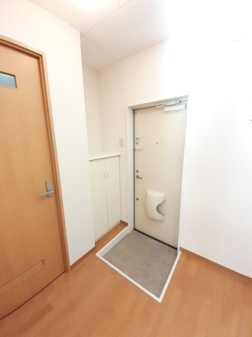 玄関　落ち着いた玄関です