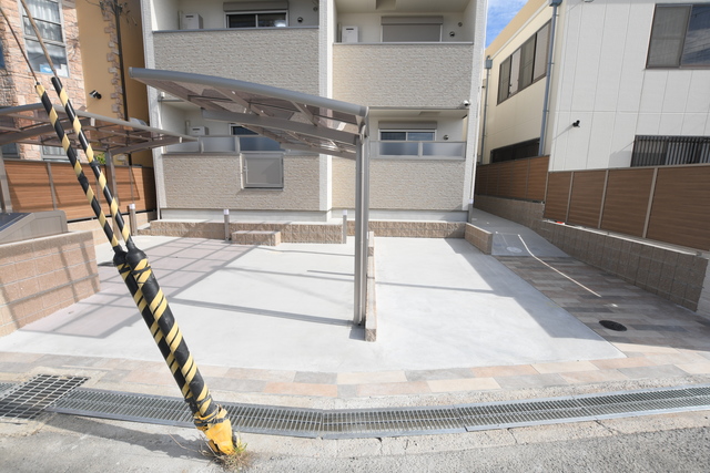 駐車場　駐車場
