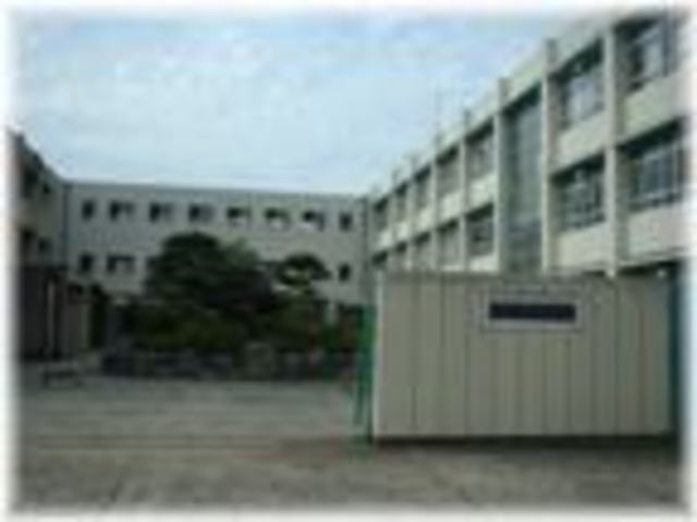 小学校　寝屋川市立明和小学校（小学校）まで667m