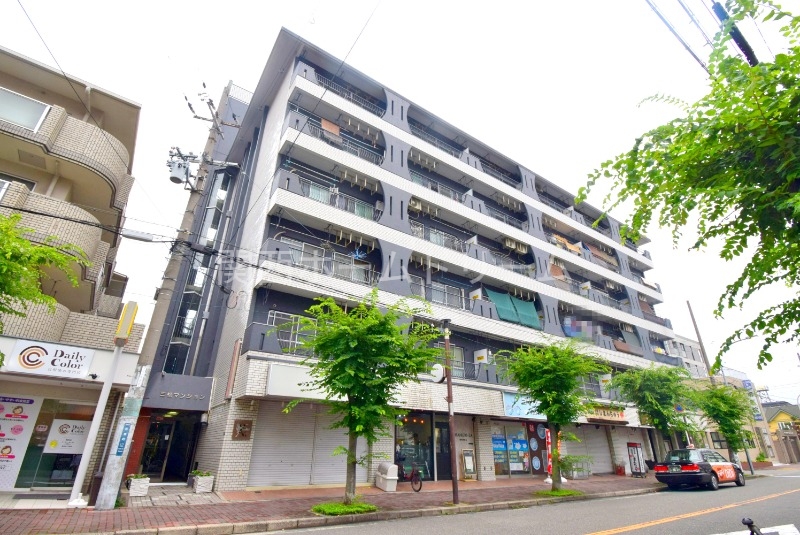 建物外観　外観写真（昼）