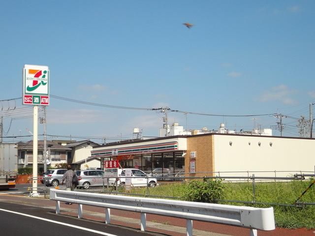 コンビニ　セブンイレブン（コンビニ）まで200m
