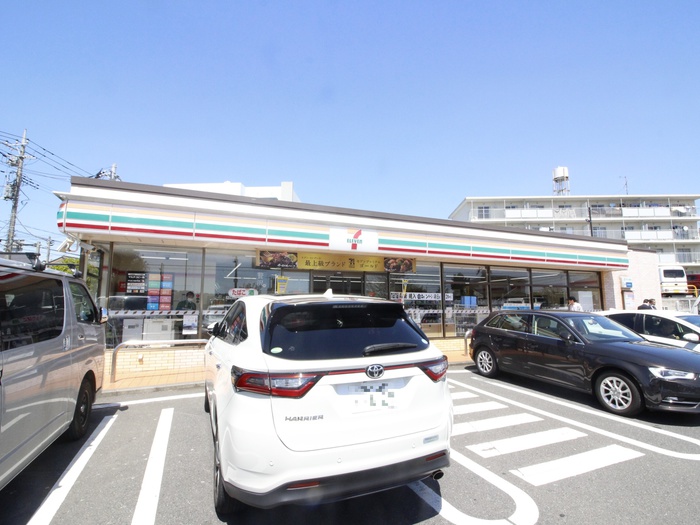 コンビニ　セブンイレブン 横浜田奈駅東店（コンビニ）まで602m
