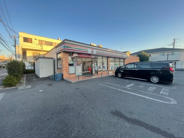 コンビニ　セブンイレブン足立一ツ家３丁目店（コンビニ）まで357m