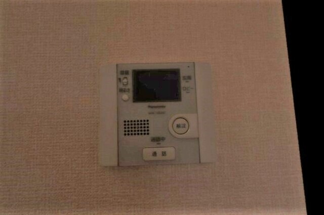 セキュリティ　モニター付きインターホン