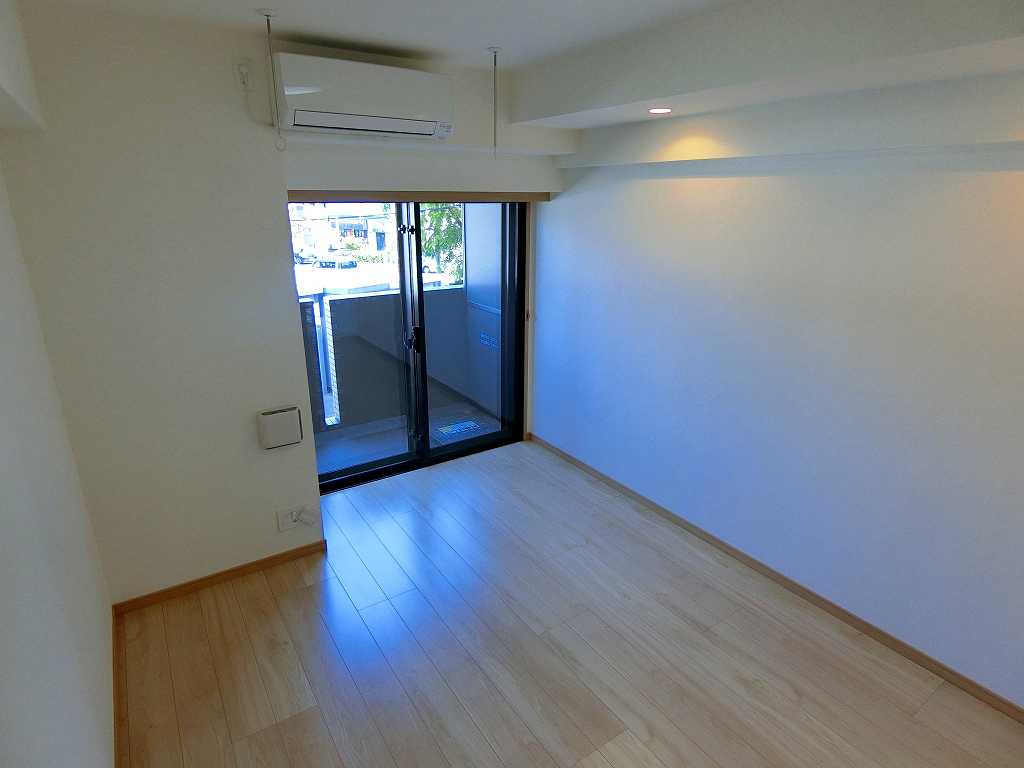 居室・リビング　※同物件、別部屋になります。