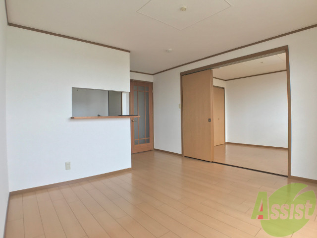 居室・リビング　広くてキレイなＬＤＫが広がっていて、充実した生活が送れそう。